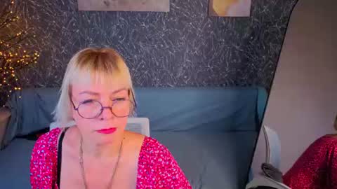 ann_annise online show from 06/25/26, 07:57