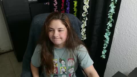 Snapshot of ann_cohen chatting on 10/14/25, 12:55 Only fans online show from 10/14/25, 12:55