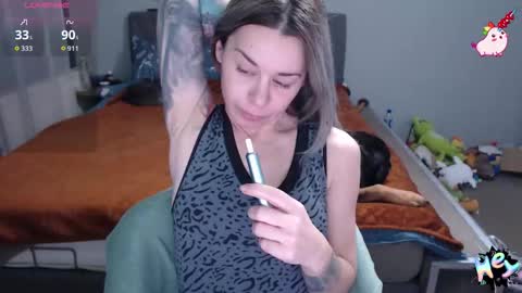 Snapshot of anna_ana chatting on 12/22/25, 06:27 Anadirectgirl online show from 12/22/25, 06:27