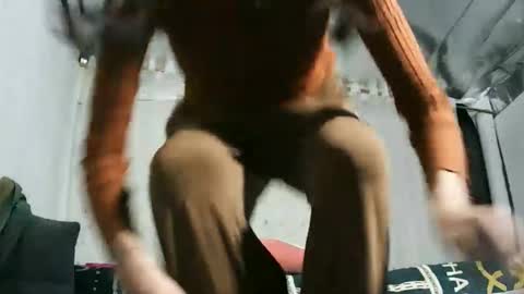 anna_ellen22 online show from 12/04/25, 02:48