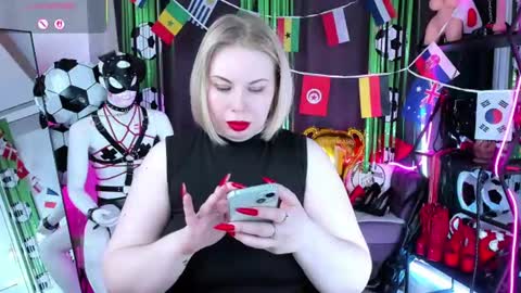 Anna online show from 06/15/26, 01:52