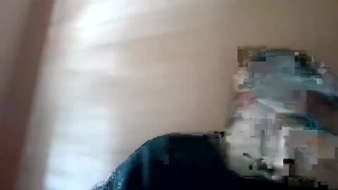 Snapshot of anna_rs chatting on 09/17/25, 02:08 Lucas online show from 09/17/25, 02:08