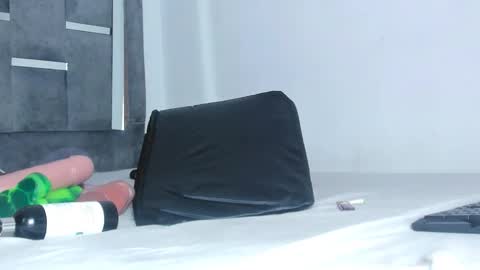 Snapshot of anna_sex_m chatting on 09/23/25, 11:24 anna_sex_m online show from 09/23/25, 11:24