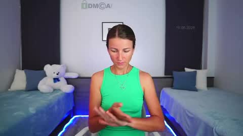 Anna Shine online show from 05/16/26, 09:17