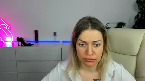 anna_snow9 online show from 03/16/26, 08:29