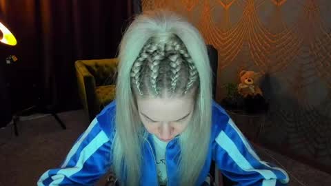 anna_snow9 online show from 05/04/26, 05:25