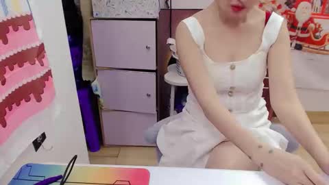 anna_xyz online show from 12/15/25, 02:05