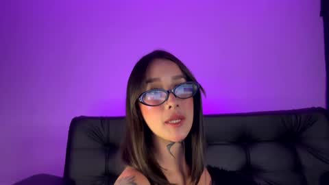 Snapshot of annaa__ chatting on 02/03/25, 01:52 annaa__ online show from 02/03/25, 01:52