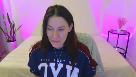 Snapshot of annaabels chatting on 11/28/25, 06:38 annaabels online show from 11/28/25, 06:38