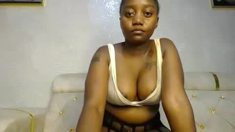 Snapshot of annabel038 chatting on 02/15/25, 02:47 Annabel online show from 02/15/25, 02:47