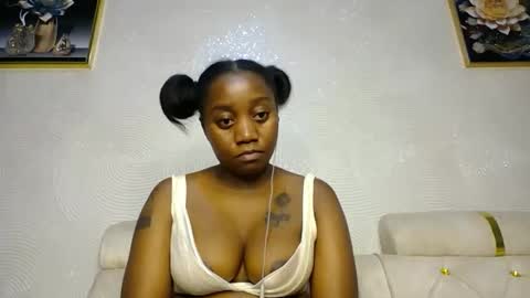 Snapshot of annabel038 chatting on 02/22/25, 03:23 Annabel online show from 02/22/25, 03:23