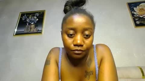 Snapshot of annabel038 chatting on 02/26/25, 03:42 Annabel online show from 02/26/25, 03:42