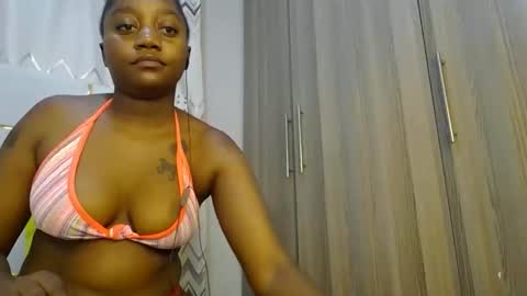 Snapshot of annabel038 chatting on 03/02/25, 10:59 Annabel online show from 03/02/25, 10:59