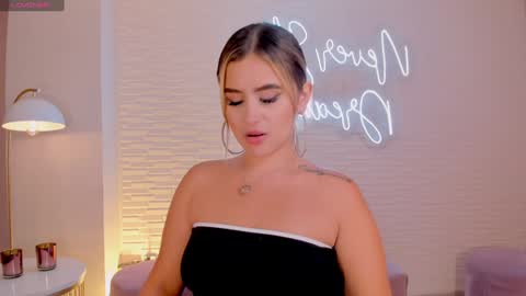 Anna Brooks  online show from 01/27/25, 07:24