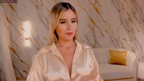 Anna Brooks  online show from 02/03/25, 07:52