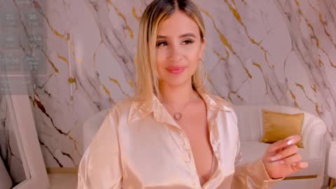 Anna Brooks  online show from 02/03/25, 10:54