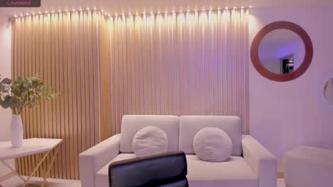 Anna Brooks  online show from 02/09/25, 11:25