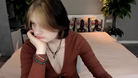 Anna online show from 09/21/25, 05:31