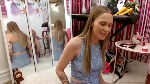 annadelrae444 online show from 09/15/25, 06:19