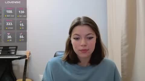 Snapshot of annadutton chatting on 07/30/26, 09:47 Luna online show from 07/30/26, 09:47
