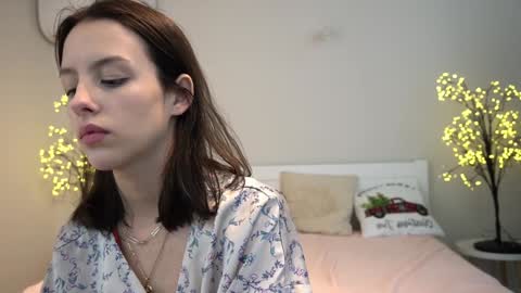 Snapshot of annaelys chatting on 01/23/25, 12:35 Anna online show from 01/23/25, 12:35