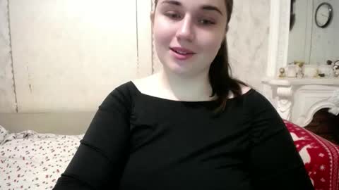 Snapshot of annagoldy3 chatting on 04/16/26, 11:44 Anna online show from 04/16/26, 11:44