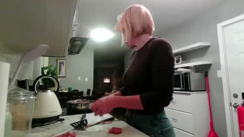 Snapshot of annakayathome chatting on 10/07/25, 03:25 Anna Kay online show from 10/07/25, 03:25