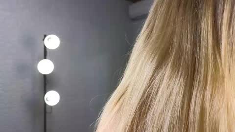 Annabel online show from 11/23/25, 05:29