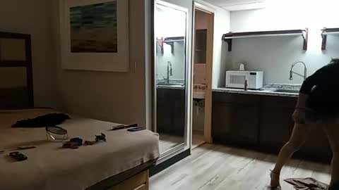 Snapshot of annaleecross chatting on 03/14/26, 01:27 Anna Lee Cross online show from 03/14/26, 01:27