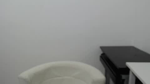 Snapshot of annaloveme chatting on 03/08/26, 01:59 Anna online show from 03/08/26, 01:59