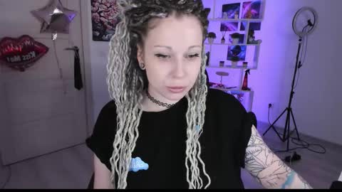 Anna online show from 10/01/25, 04:46