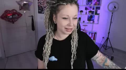 Anna online show from 10/10/25, 06:18