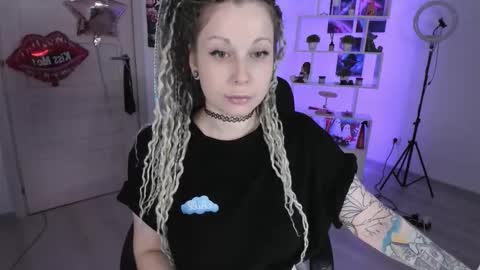 Anna online show from 10/22/25, 03:56