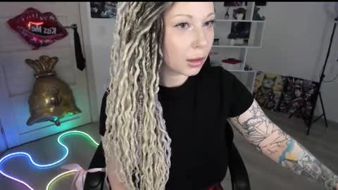 Anna online show from 05/14/26, 01:23