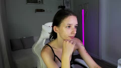 Snapshot of annaoddy chatting on 07/06/26, 05:15 Anna online show from 07/06/26, 05:15