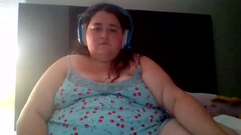 Snapshot of annaoftherealms chatting on 06/16/26, 03:53 annaoftherealms online show from 06/16/26, 03:53