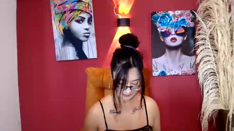Snapshot of annaperez_ chatting on 03/08/25, 12:20 Anna online show from 03/08/25, 12:20