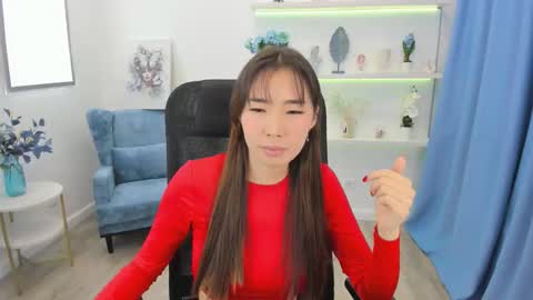 Anna online show from 10/10/25, 07:24