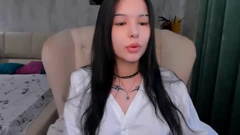 Anna online show from 10/23/25, 08:24