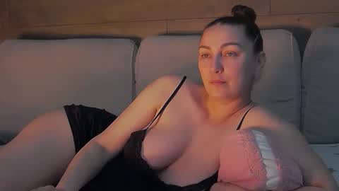 annasplash online show from 05/07/26, 04:51