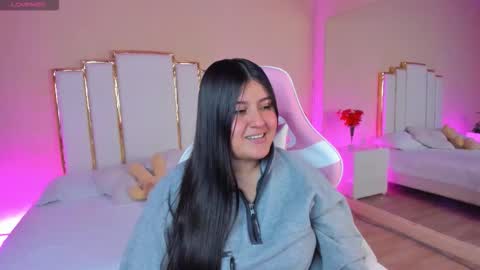 Snapshot of annaswift_ chatting on 02/11/26, 01:38 Anna online show from 02/11/26, 01:38