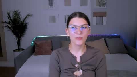 Im Anna online show from 05/16/26, 10:36