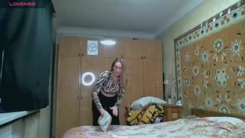 AnnaXLovers online show from 10/29/25, 02:30