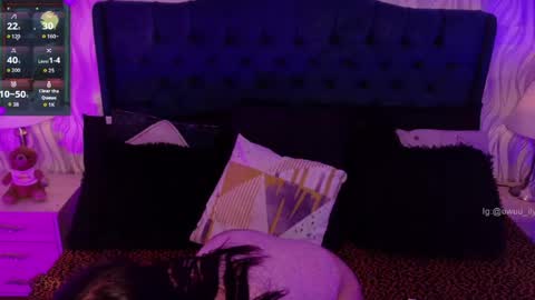 Snapshot of anne_honey55 chatting on 04/19/26, 01:05 online show from 04/19/26, 01:05