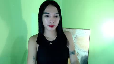 Snapshot of anne_kourtney chatting on 03/08/25, 09:28 vanessa online show from 03/08/25, 09:28