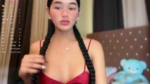 Snapshot of annedee_ chatting on 02/22/25, 11:13 Kim online show from 02/22/25, 11:13