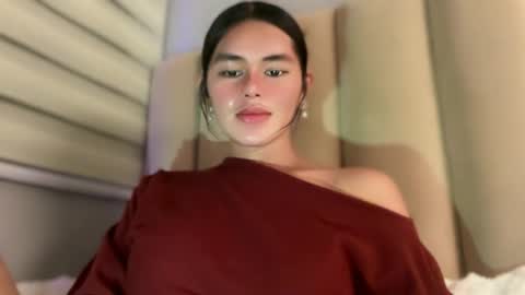 Snapshot of annedee_ chatting on 12/14/25, 01:27 Kim online show from 12/14/25, 01:27