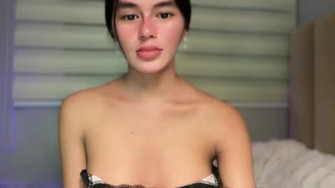 Snapshot of annedee_ chatting on 12/15/25, 10:36 Kim online show from 12/15/25, 10:36