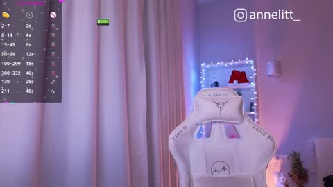 Snapshot of annelitt chatting on 01/08/25, 09:01 annelitt online show from 01/08/25, 09:01