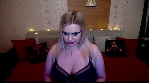 Snapshot of annessixreign chatting on 12/29/24, 06:24 AnnessixReign online show from 12/29/24, 06:24